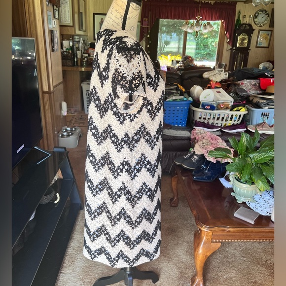 Talbots Chevron-herringbone Graphic Ivory Casual Dress size 8. - Picture 8 of 16